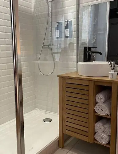 2 Pieces Au Coeur D'angers Апартаменты *